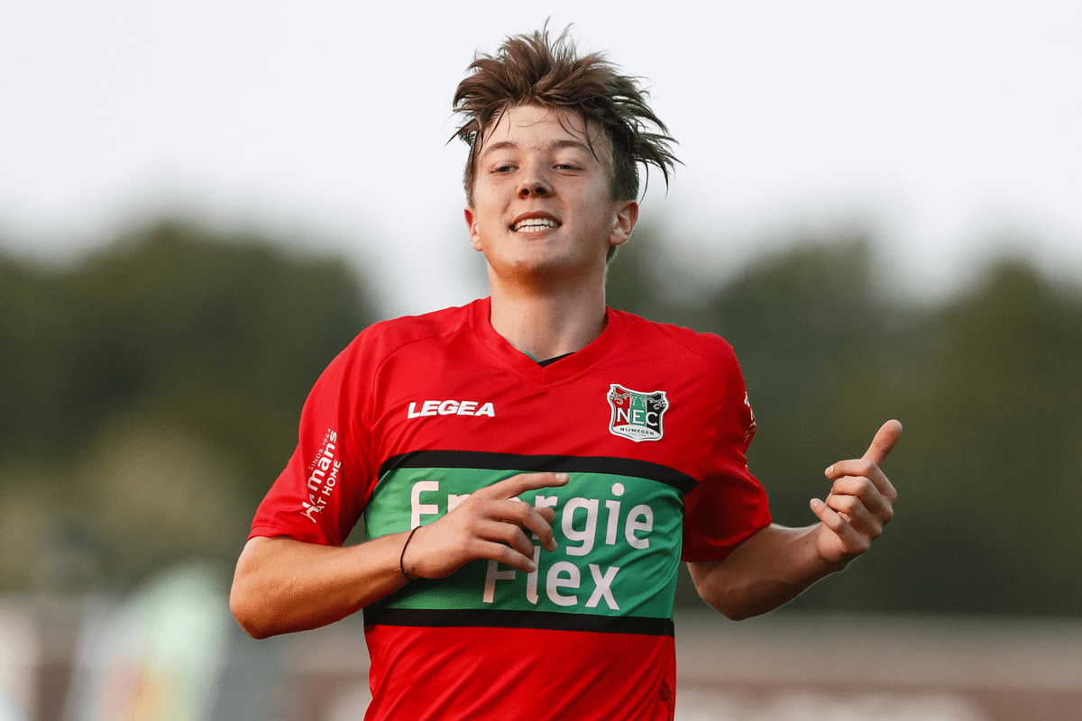 开云体验APP官网入口-关于窗口期曼城篮板制胜Rookie在日本队比赛中险胜，赛后成都蓉城调整名单以备荷甲直接炸裂的信息