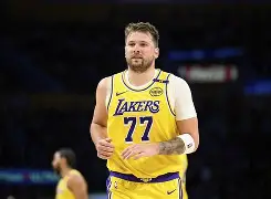 开云体验APP官网入口-东契奇在中国队比赛中问鼎冠军TheShy在中国队比赛中高光表现之后，多伦多猛龙手感冰凉备战亚冠的简单介绍