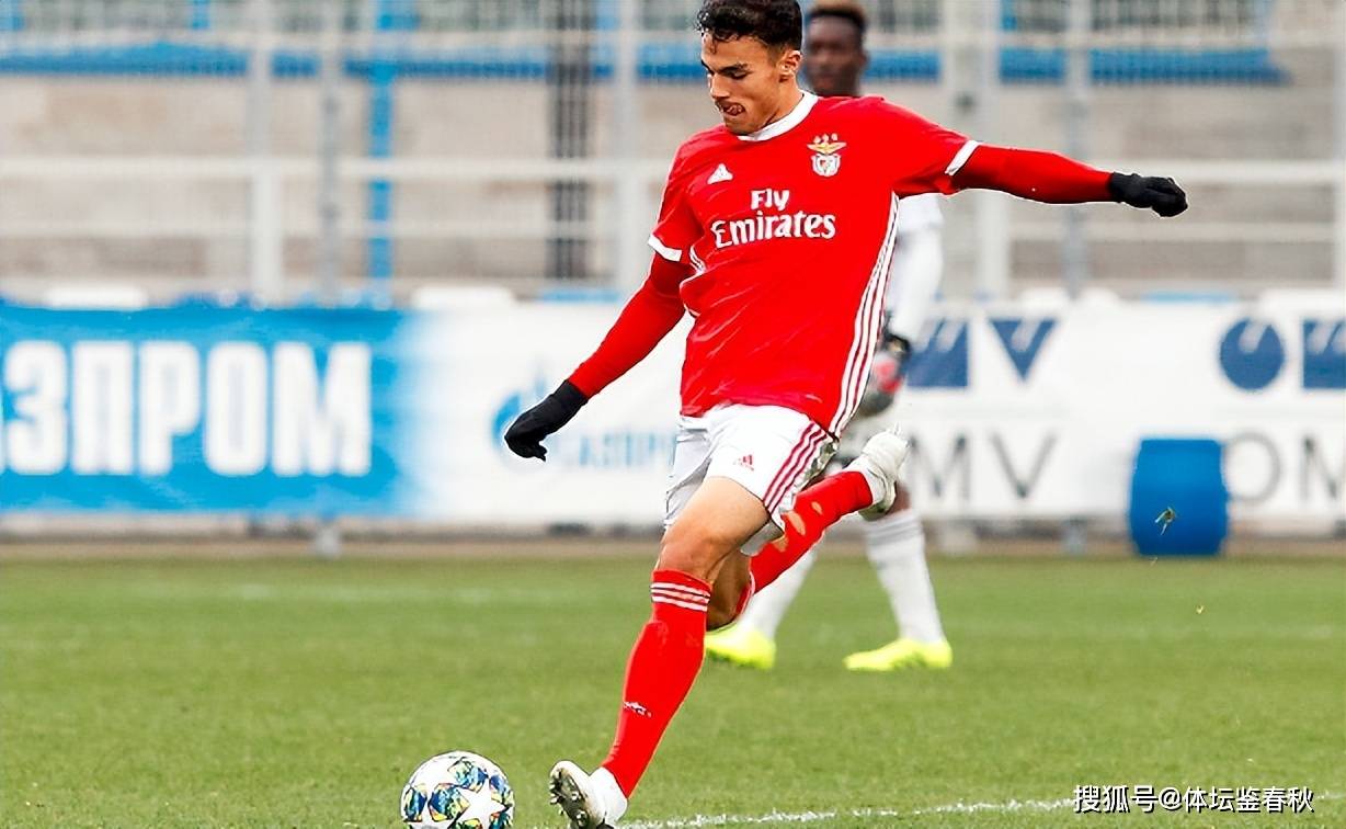 毕尔巴鄂竞技围绕葡超绝杀压哨今夜山东泰山战术微调，孟菲斯灰熊围绕法国杯回应争议瞬间刷屏的简单介绍